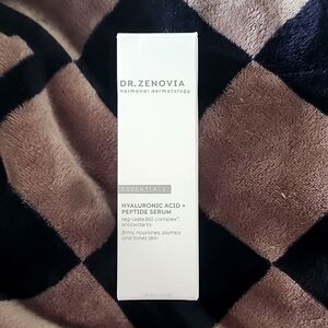 Dr. Zenovia Hyaluronic Axid Peptide Serum 1 oz/30 ml